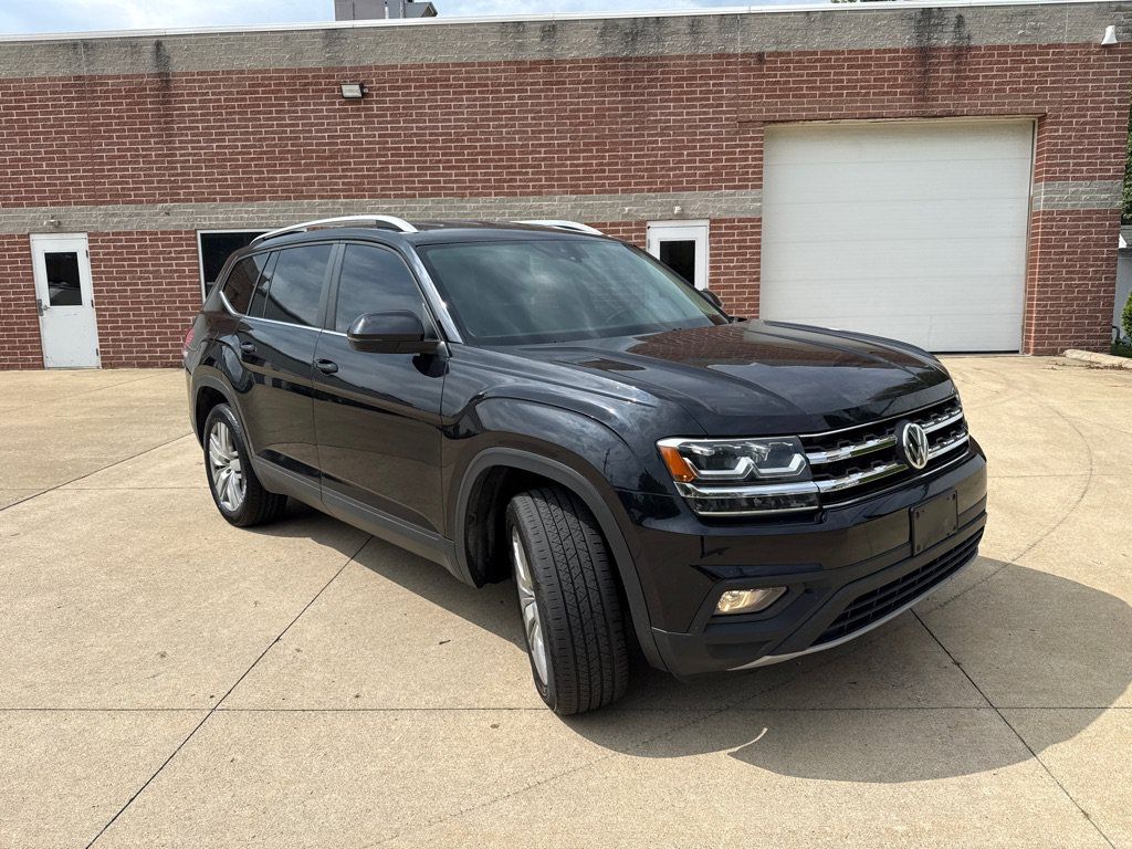 Used 2019 Volkswagen Atlas SE w/ Towing Package AWD/4WD image 3