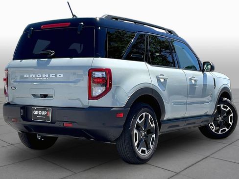 Used 2024 Ford Bronco Sport Outer Banks w/ Tech Package AWD/4WD image 12