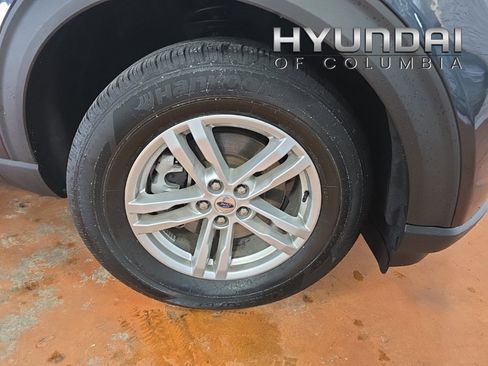 Used 2022 Ford Explorer XLT w/ Class IV Trailer Tow Package image 11