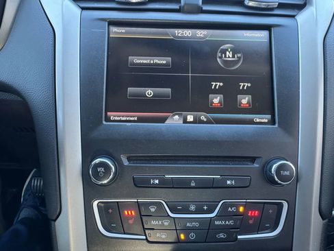 Used 2016 Ford Fusion Energi SE image 27