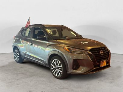 Used 2024 Nissan Kicks SR