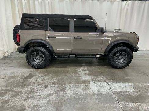 Used 2025 Ford Bronco Big Bend w/ Black Diamond Package AWD/4WD image 3