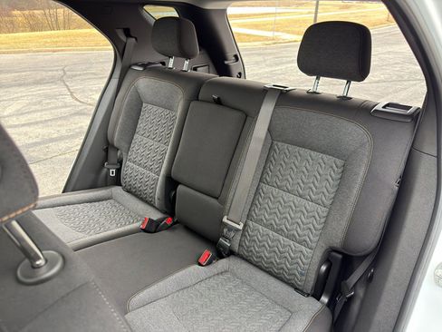 Used 2023 Chevrolet Equinox LT image 36