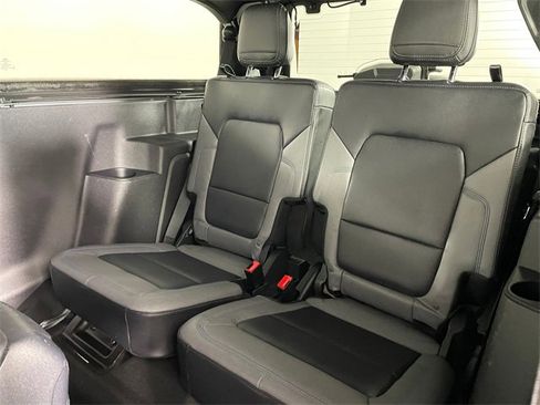 Used 2022 Ford Bronco Black Diamond image 19