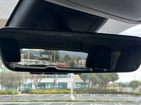 Used 2022 Toyota Highlander Limited image 25