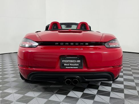 Used 2018 Porsche 718 Boxster S image 10