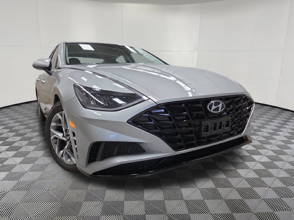 Used 2020 Hyundai Sonata SEL FWD image 2