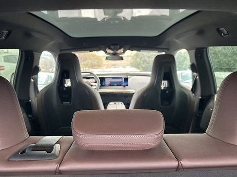 Certified 2024 BMW iX xDrive50 w/ Premium Package image 17