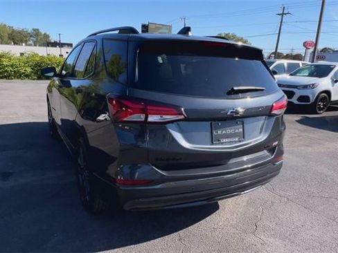 Used 2022 Chevrolet Equinox RS w/ Infotainment Package image 7