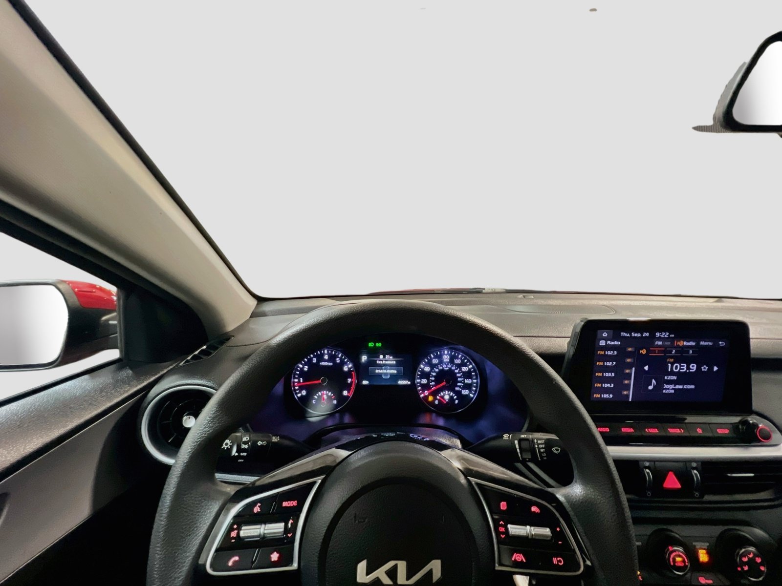 Used 2024 Kia Forte LXS FWD image 7