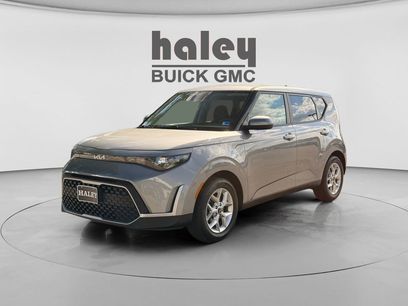 Used 2024 Kia Soul LX w/ Option Group 015