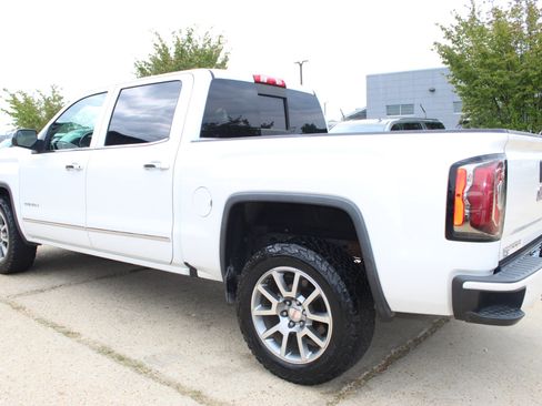 Used 2016 GMC Sierra 1500 Denali w/ Enhanced Driver Alert Package image 4