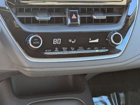 Used 2022 Toyota Corolla SE image 21