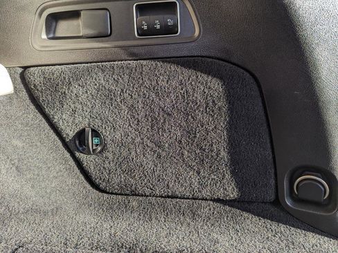 Used 2022 Mercedes-Benz GLS 450 4MATIC image 46