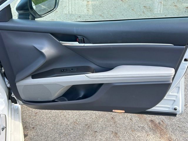 Used 2023 Toyota Camry XSE w/ Navigation Package FWD image 29