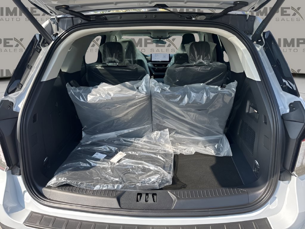 Used 2026 Ford Explorer Active RWD image 28