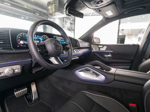 New 2026 Mercedes-Benz GLS 450 4MATIC image 4