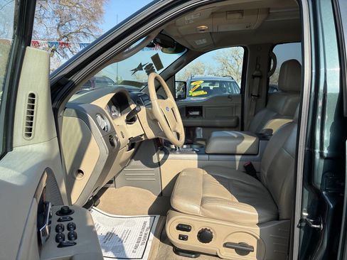 Used 2005 Ford F150 Lariat image 3