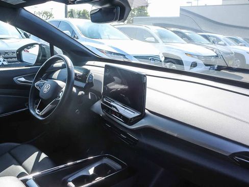 Used 2023 Volkswagen ID.4 Pro S image 21