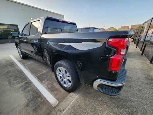 Used 2024 Chevrolet Silverado 1500 LTZ w/ Z71 Off-Road Package AWD/4WD image 3
