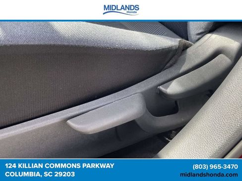 Used 2025 Nissan Versa SV FWD image 14