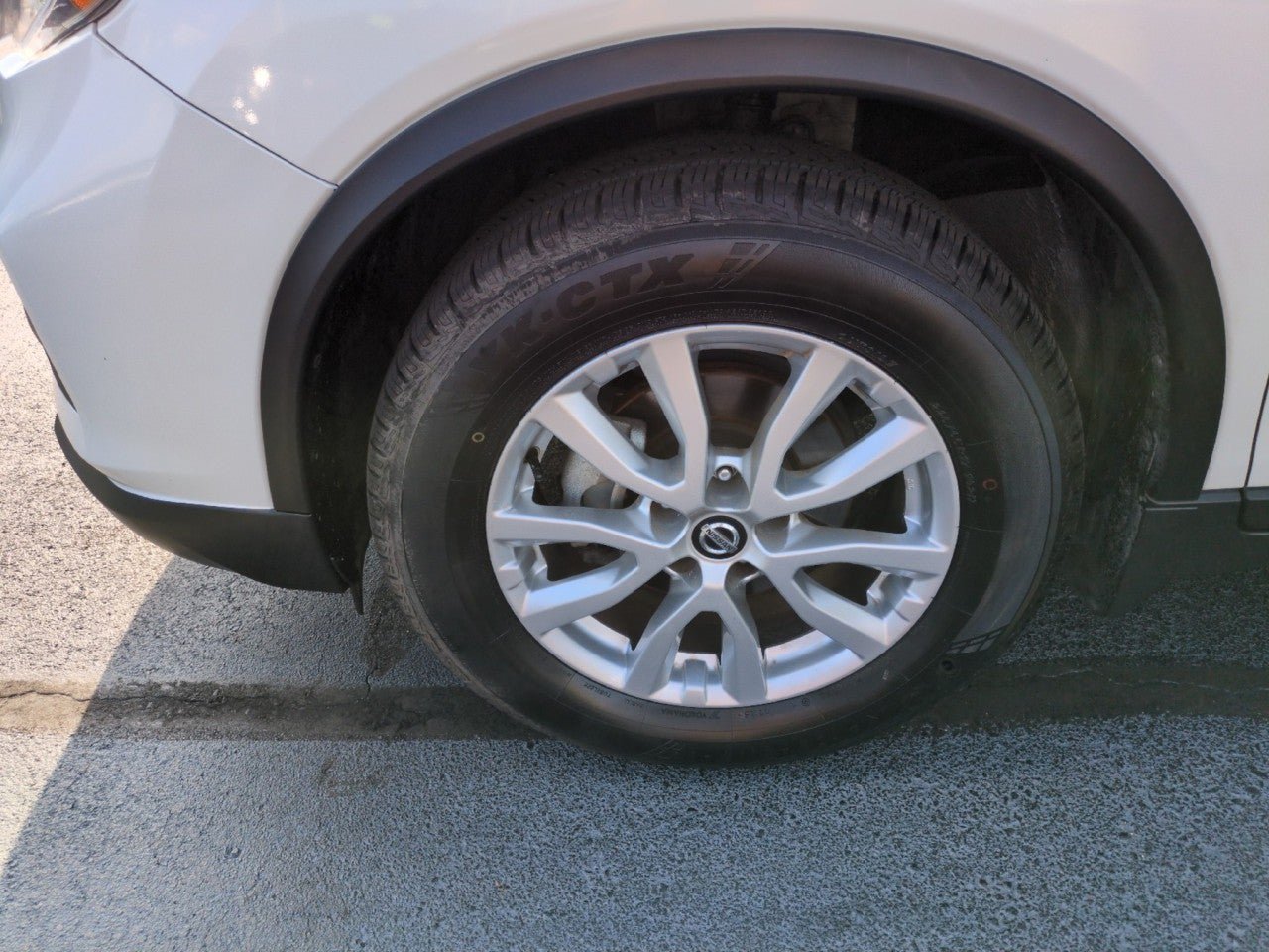 Used 2018 Nissan Rogue SV FWD image 9