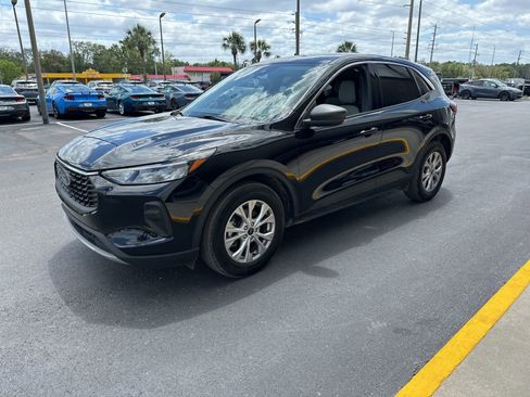 Certified 2024 Ford Escape Active FWD image 8