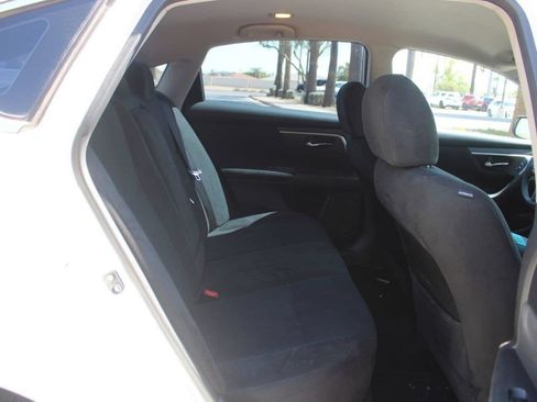 Used 2015 Nissan Altima 2.5 FWD image 13