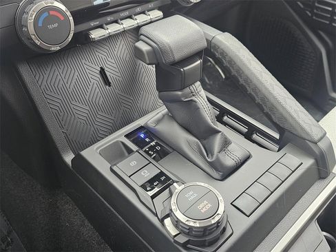 New 2026 Toyota 4Runner SR5 image 36