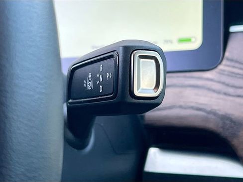 Used 2022 Rivian R1T Adventure image 19