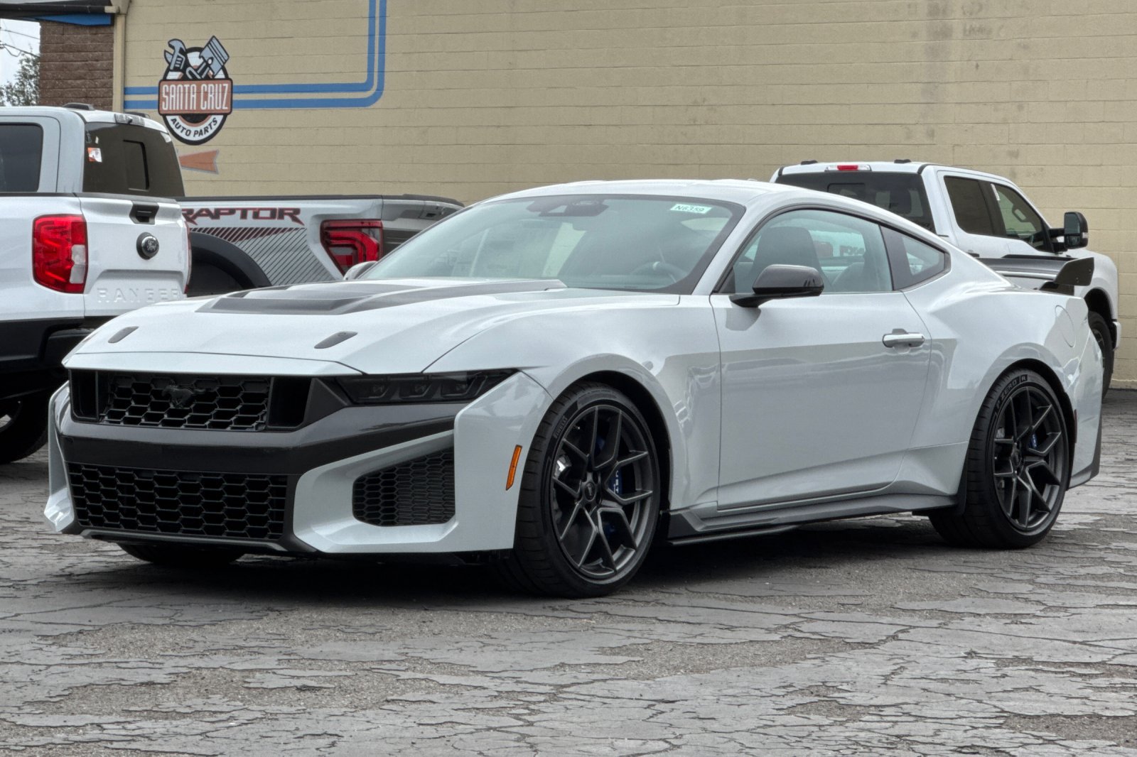 New 2026 Ford Mustang Dark Horse SC w/ Carbon Fiber Exterior Package RWD image 9