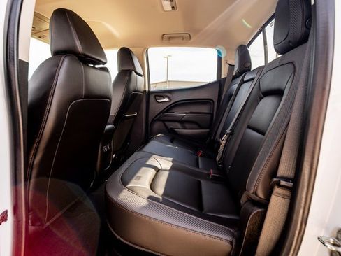 Used 2021 GMC Canyon AT4 w/ Driver Alert Package image 9