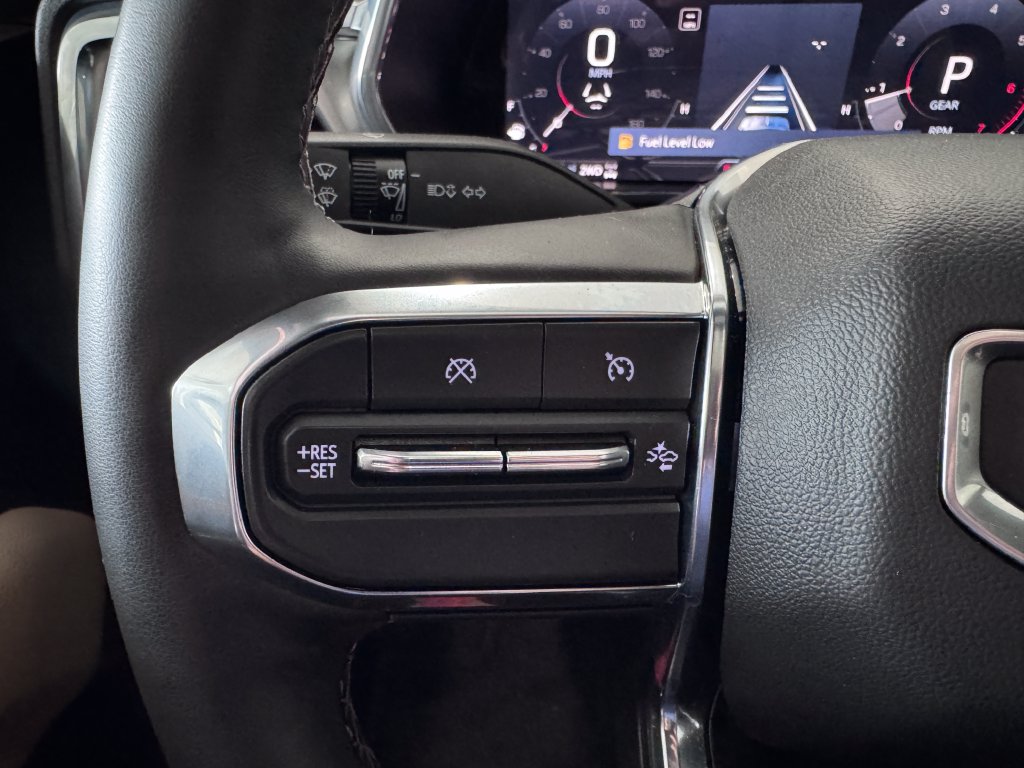 Certified 2024 GMC Canyon Denali w/ LPO, Denali Black Edition AWD/4WD image 15