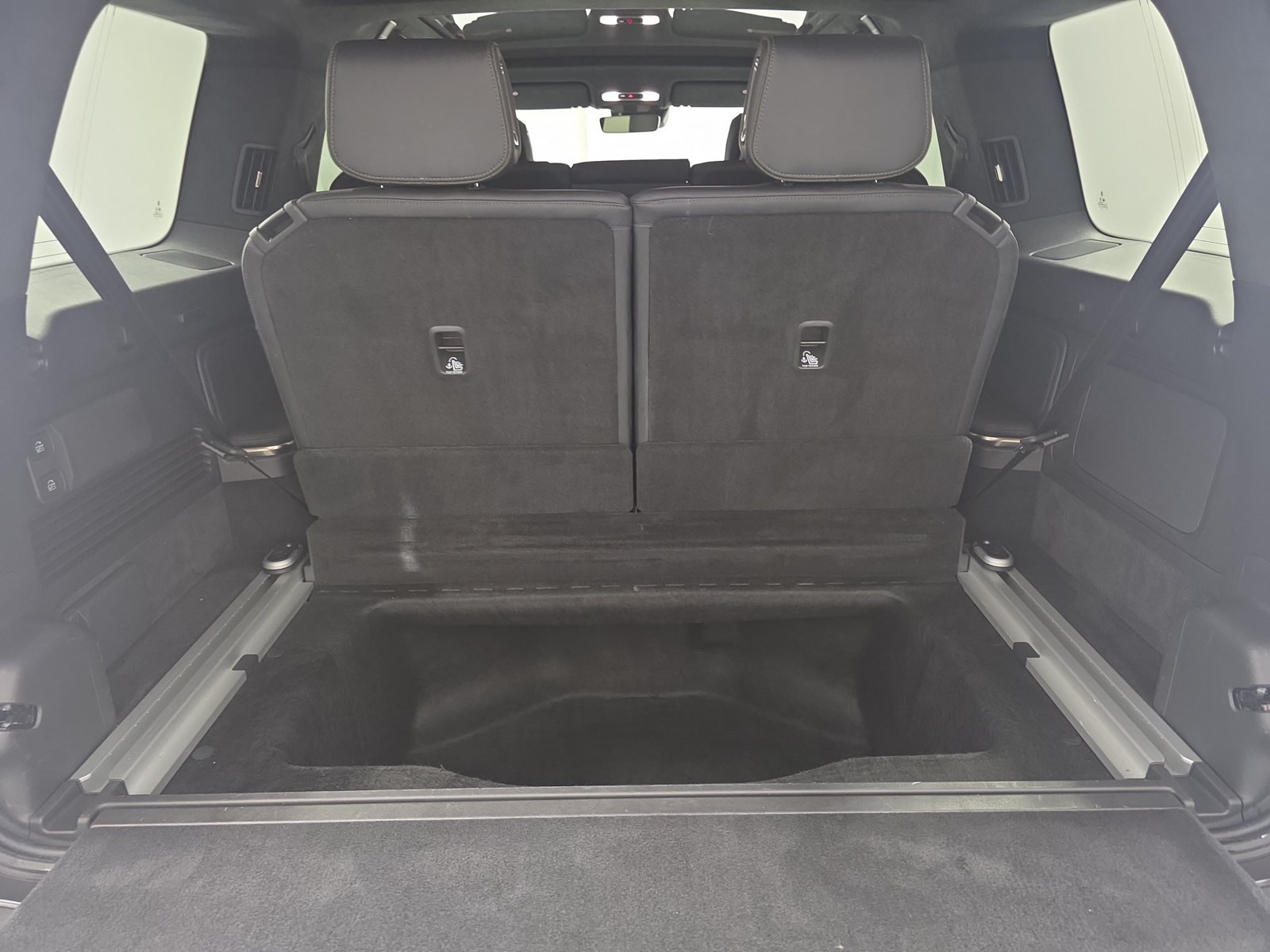 Used 2023 Rivian R1S Adventure Quad AWD/4WD image 26