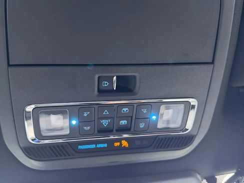 Used 2025 Ford F150 Lariat w/ Equipment Group 502A High image 18