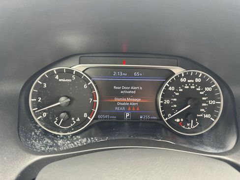 Used 2024 Nissan Altima 2.5 SV FWD image 10