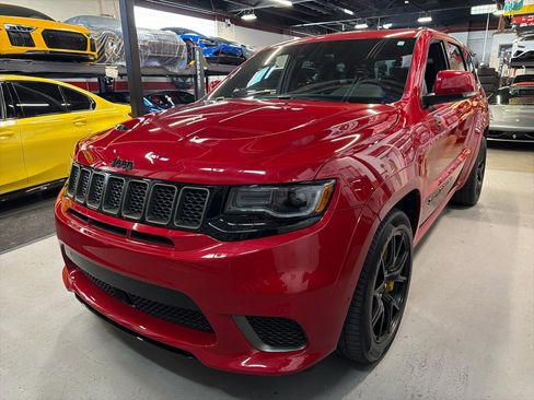 Used 2018 Jeep Grand Cherokee Trackhawk AWD/4WD image 11