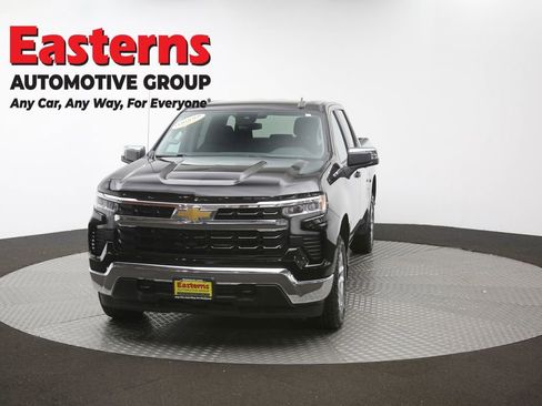 Used 2023 Chevrolet Silverado 1500 LT AWD/4WD image 55