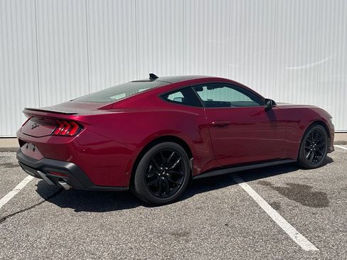 Used 2025 Ford Mustang Premium RWD image 7