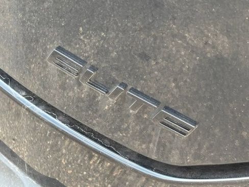 Used 2025 Honda Pilot Elite image 7