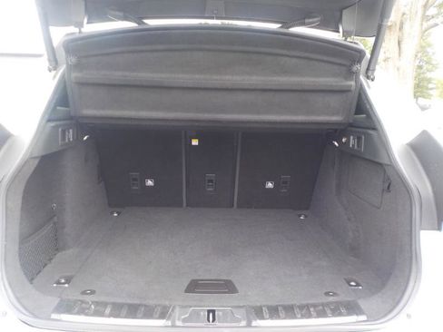 Used 2019 Jaguar F-PACE Prestige image 32