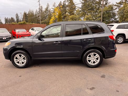 Used 2011 Hyundai Santa Fe GLS FWD image 4