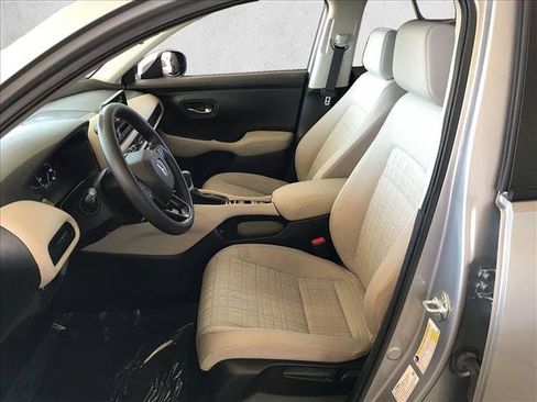 Used 2023 Honda HR-V LX image 11