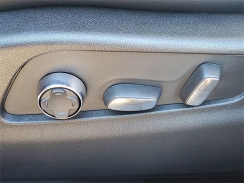 Certified 2024 Cadillac XT4 Premium Luxury image 34