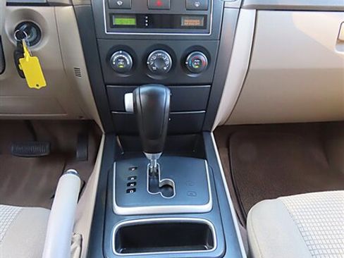 Used 2009 Kia Sorento LX RWD image 14