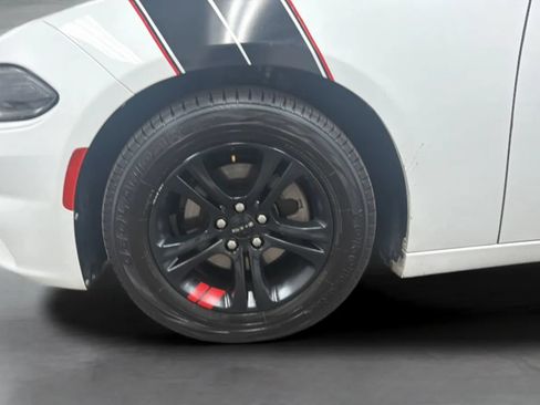 Used 2019 Dodge Charger SXT RWD image 29