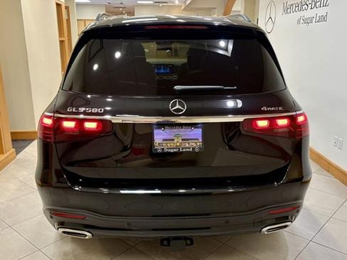 New 2026 Mercedes-Benz GLS 580 4MATIC image 4