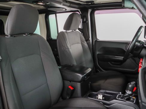 Used 2018 Jeep Wrangler Unlimited Sport S image 27