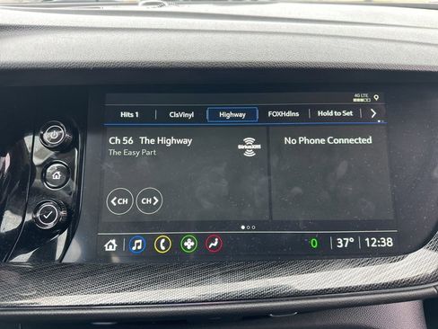 Used 2023 Buick Envision Essence image 10