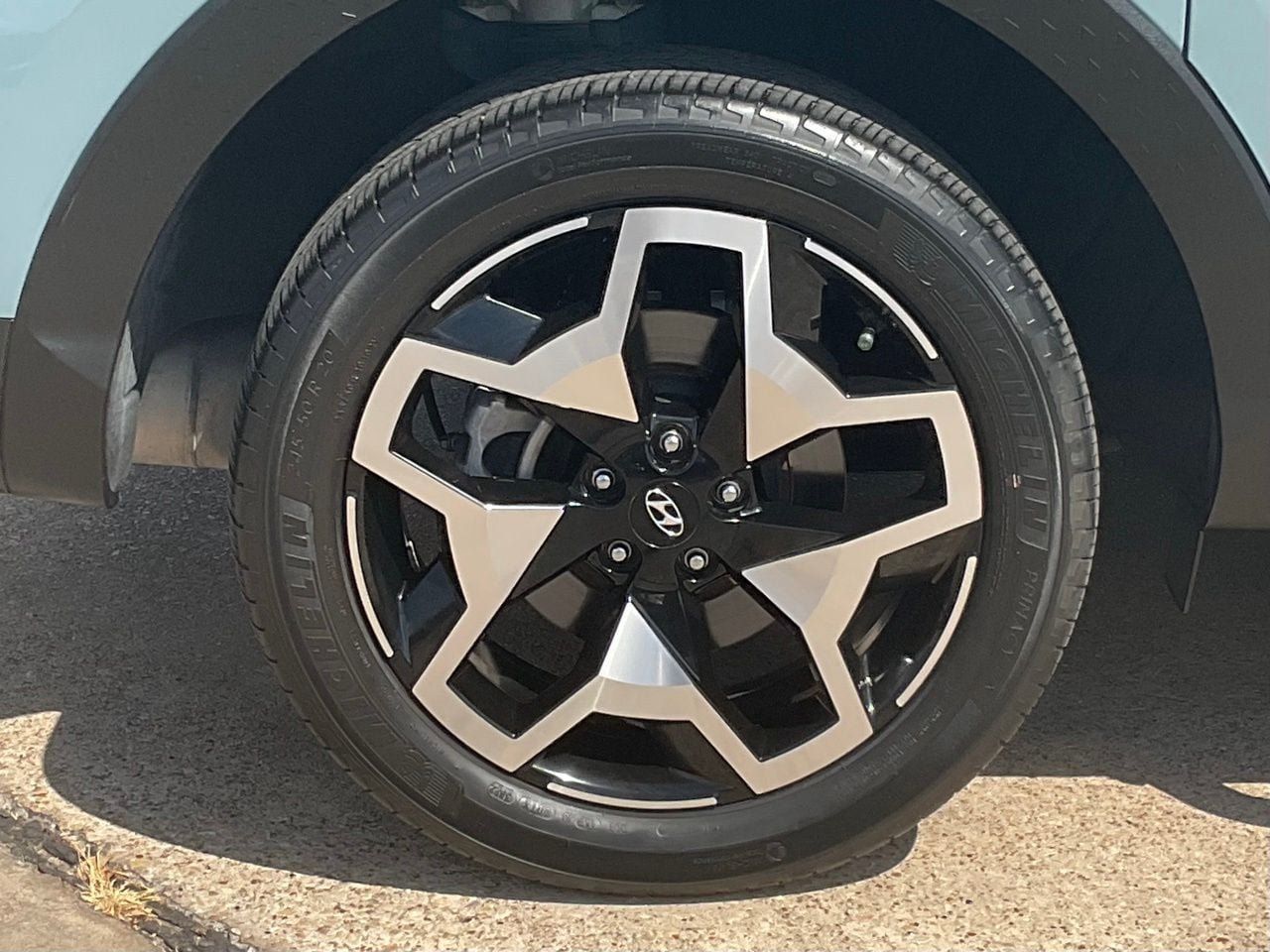 Used 2023 Hyundai Santa Cruz Limited AWD/4WD image 7